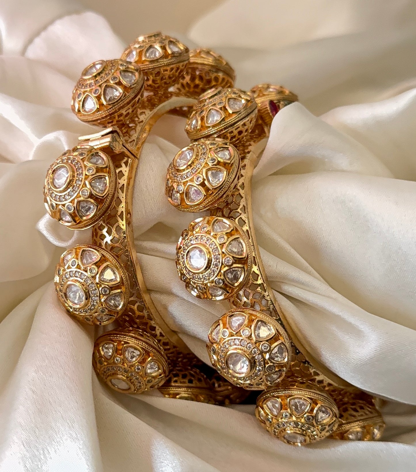 Rashika Opening Kundan Bangles