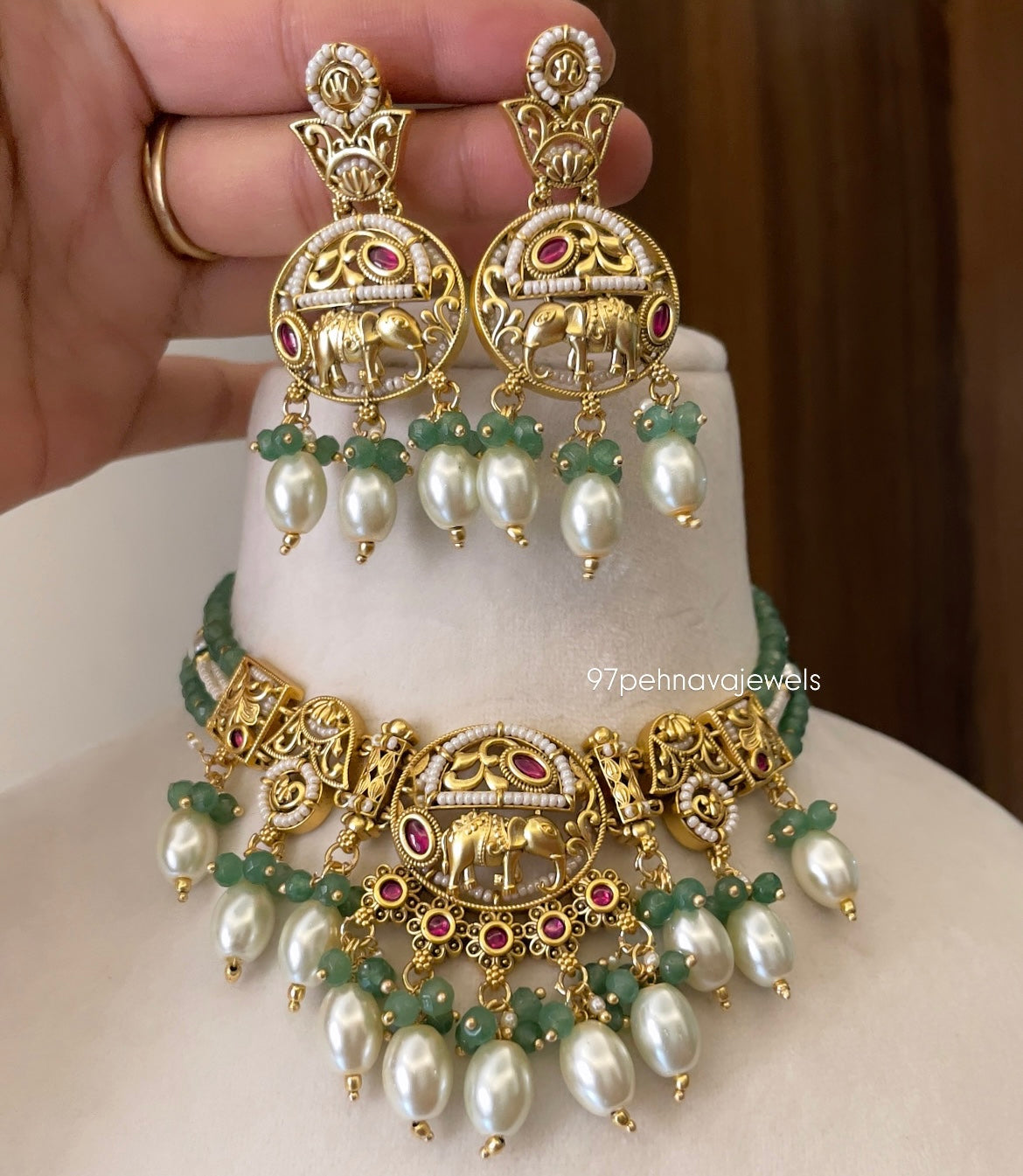 Gayatri Rajwada Necklace Set