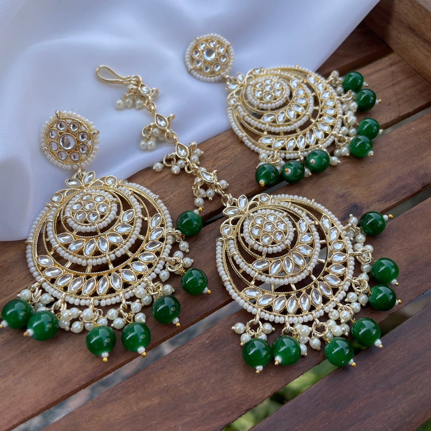 Naina Earrings Tikka Set