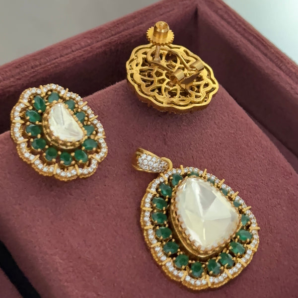 Nia Moissanite Pendant Set