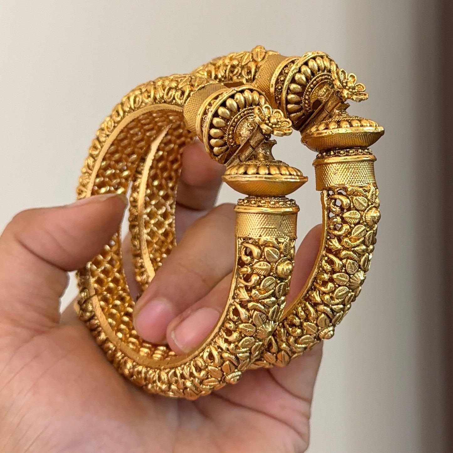 Riddhi Matte Gold Opening Bangles