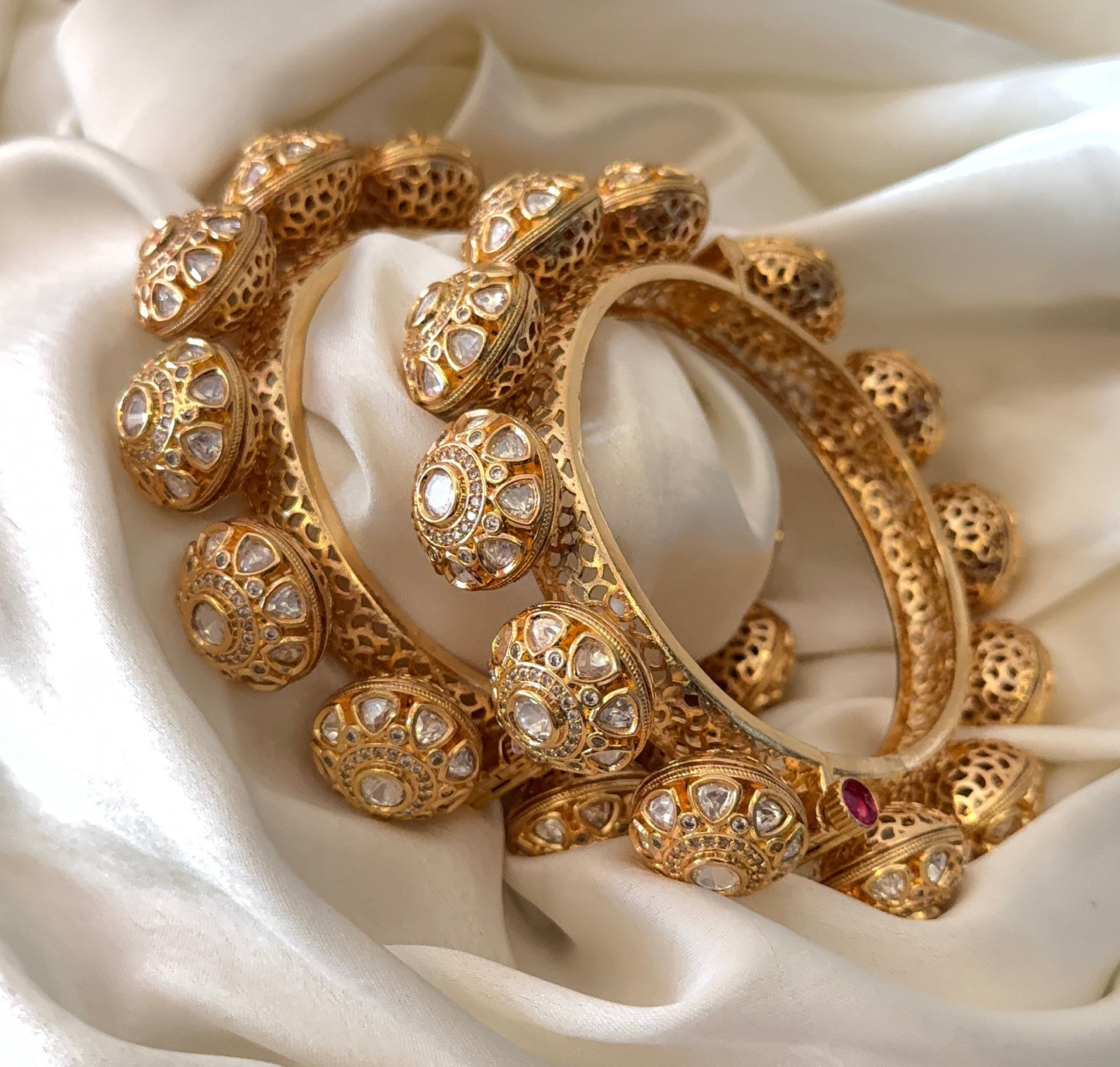 Rashika Opening Kundan Bangles