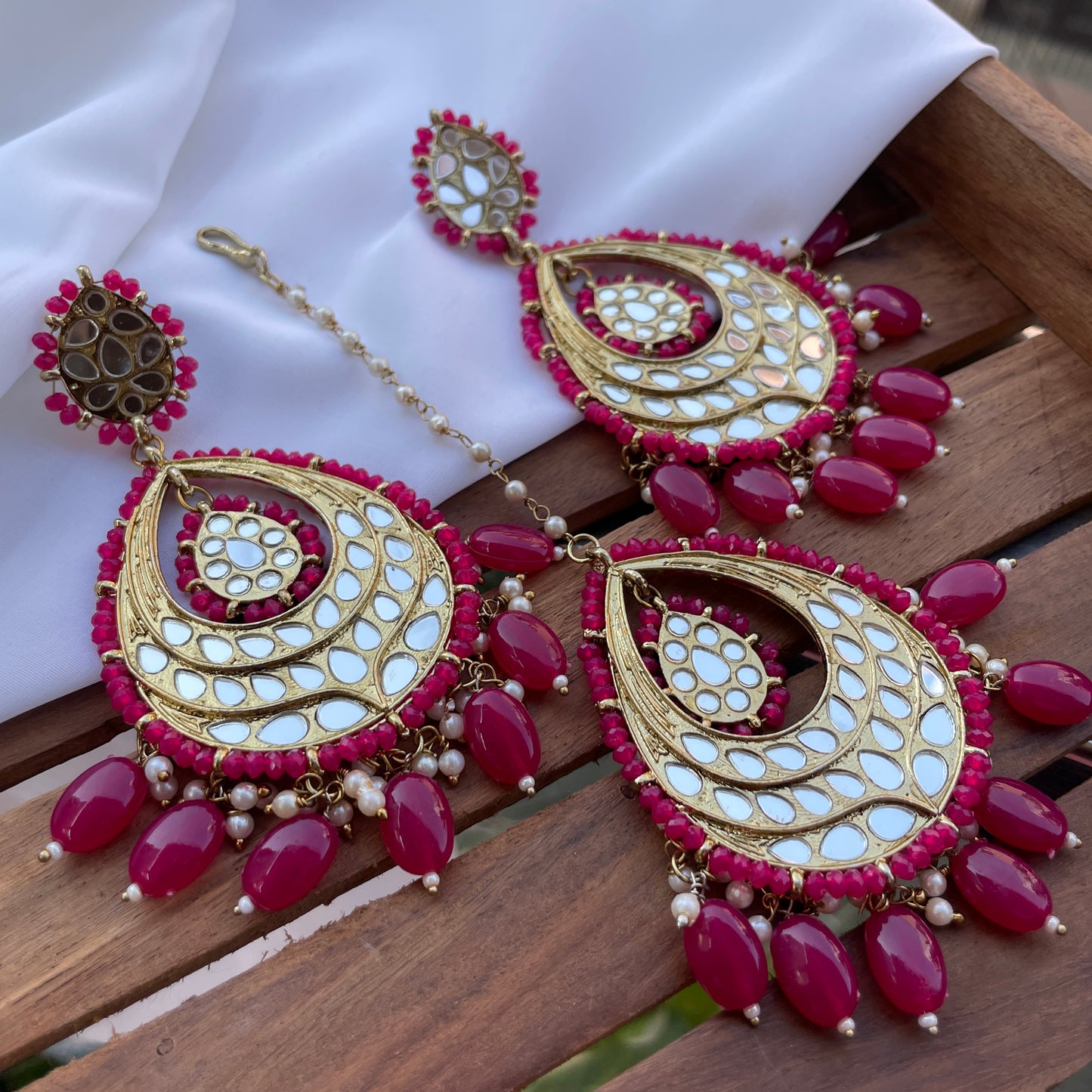 Pear Mirror Tikka Set