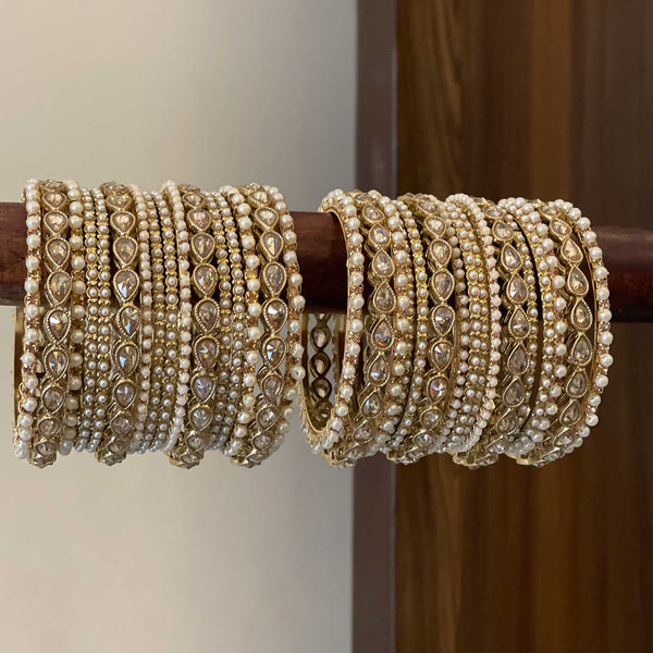 Aastha Bangle Set