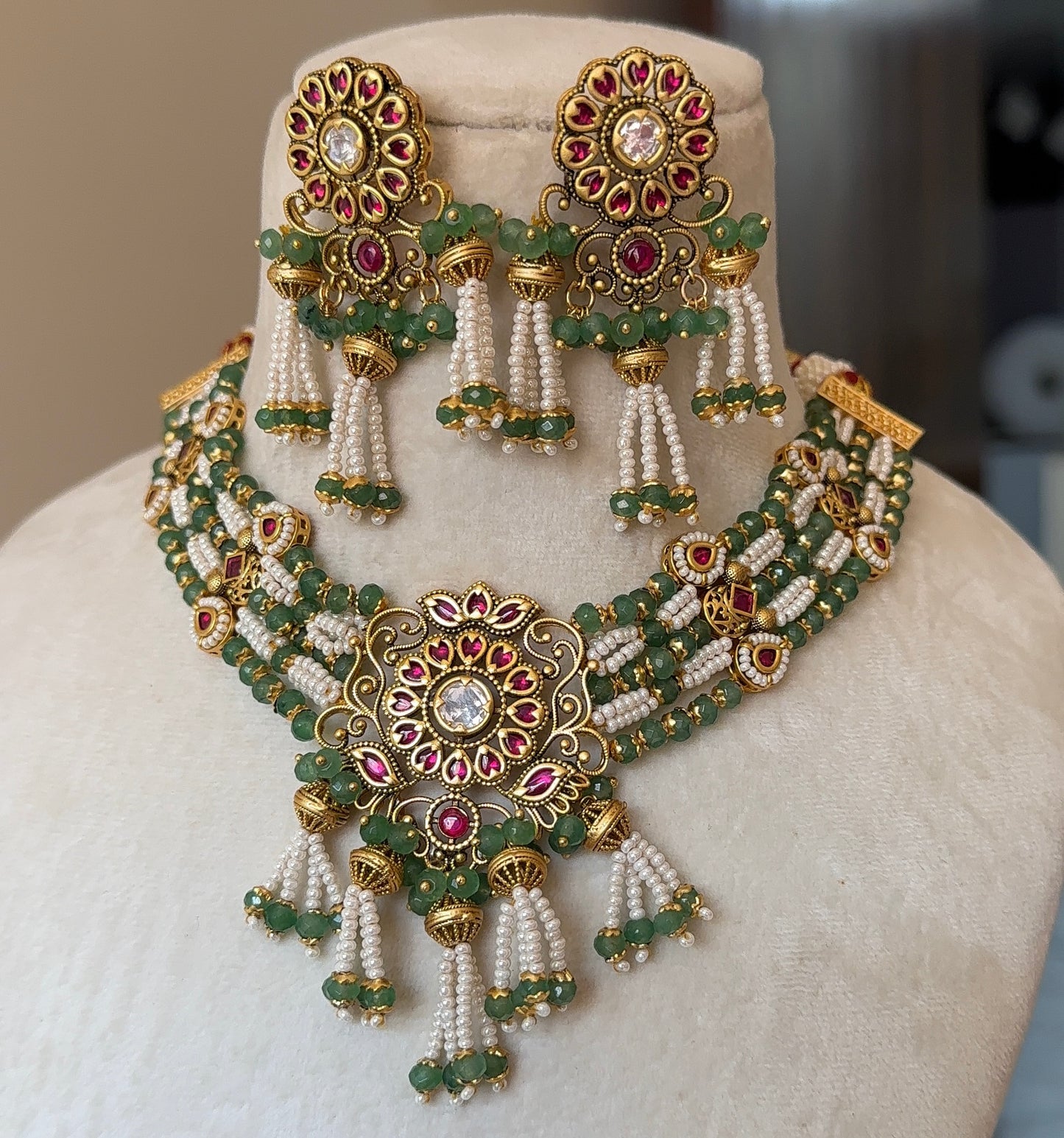 Akshara Rajwada Necklace Set