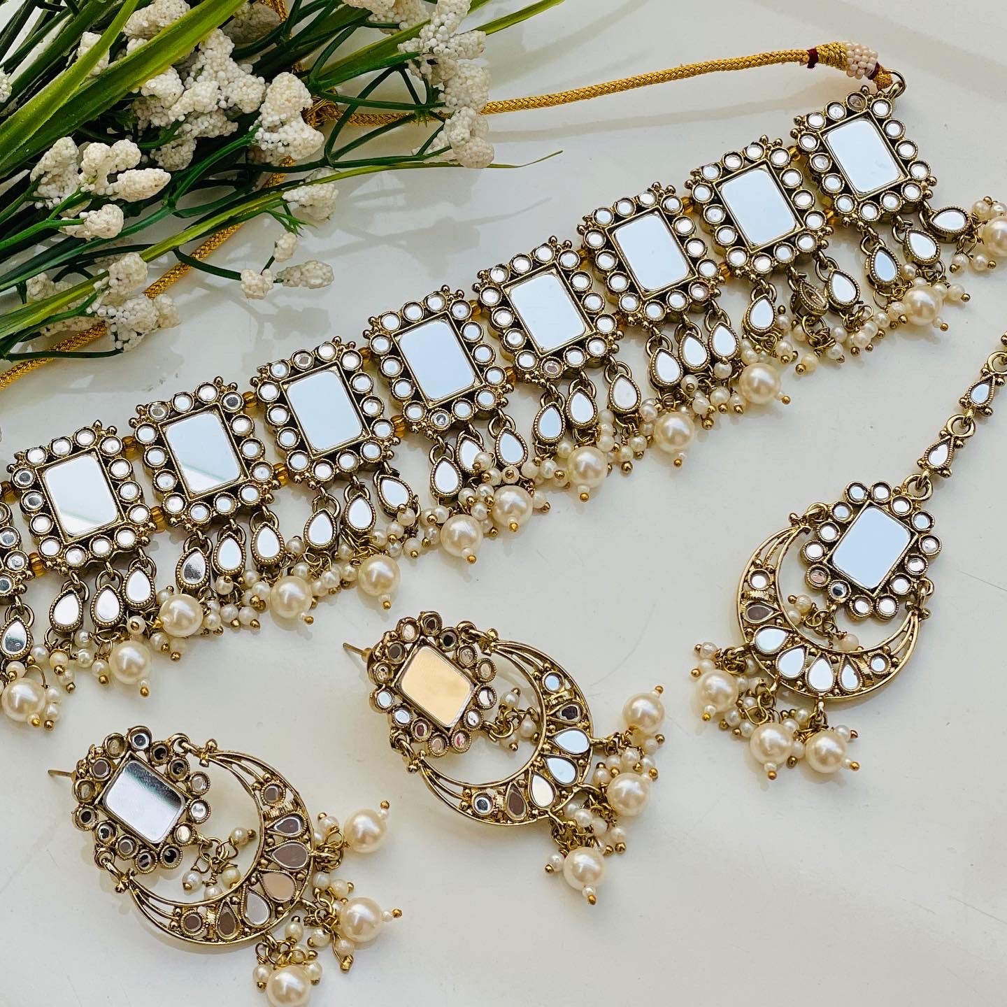 Mirror Choker