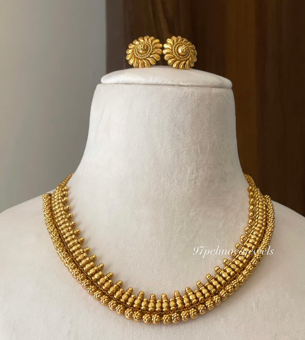 Madhuri Gold Look Necklace Set