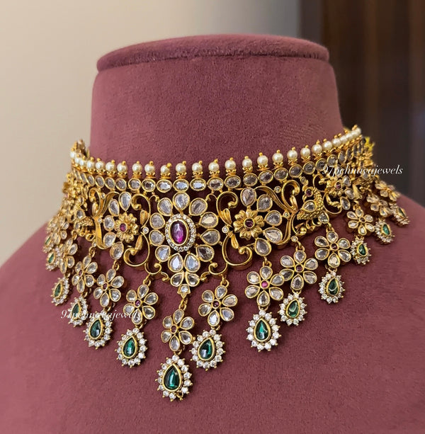 Naina Necklace Set