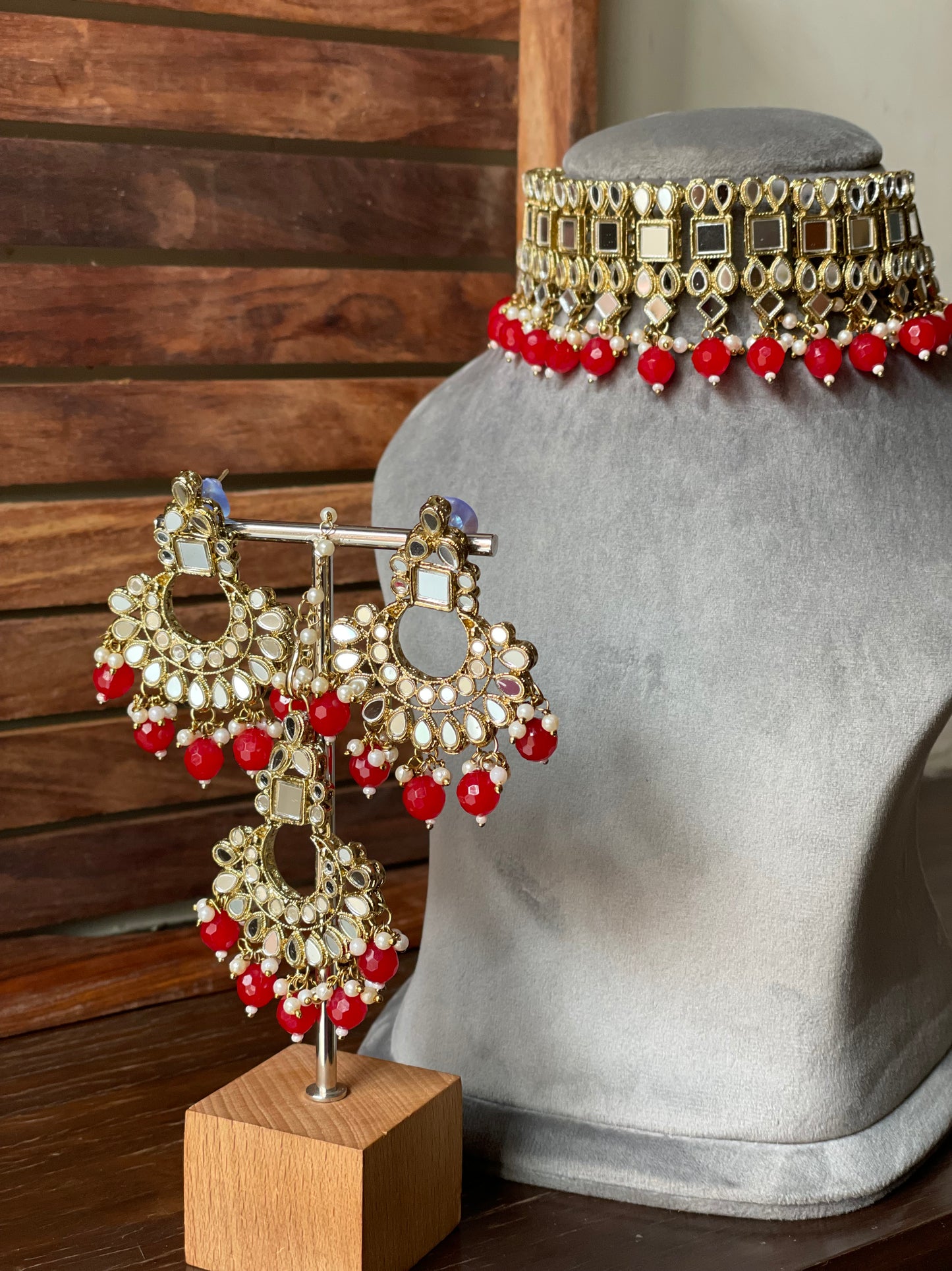 Square Mirror Choker Set