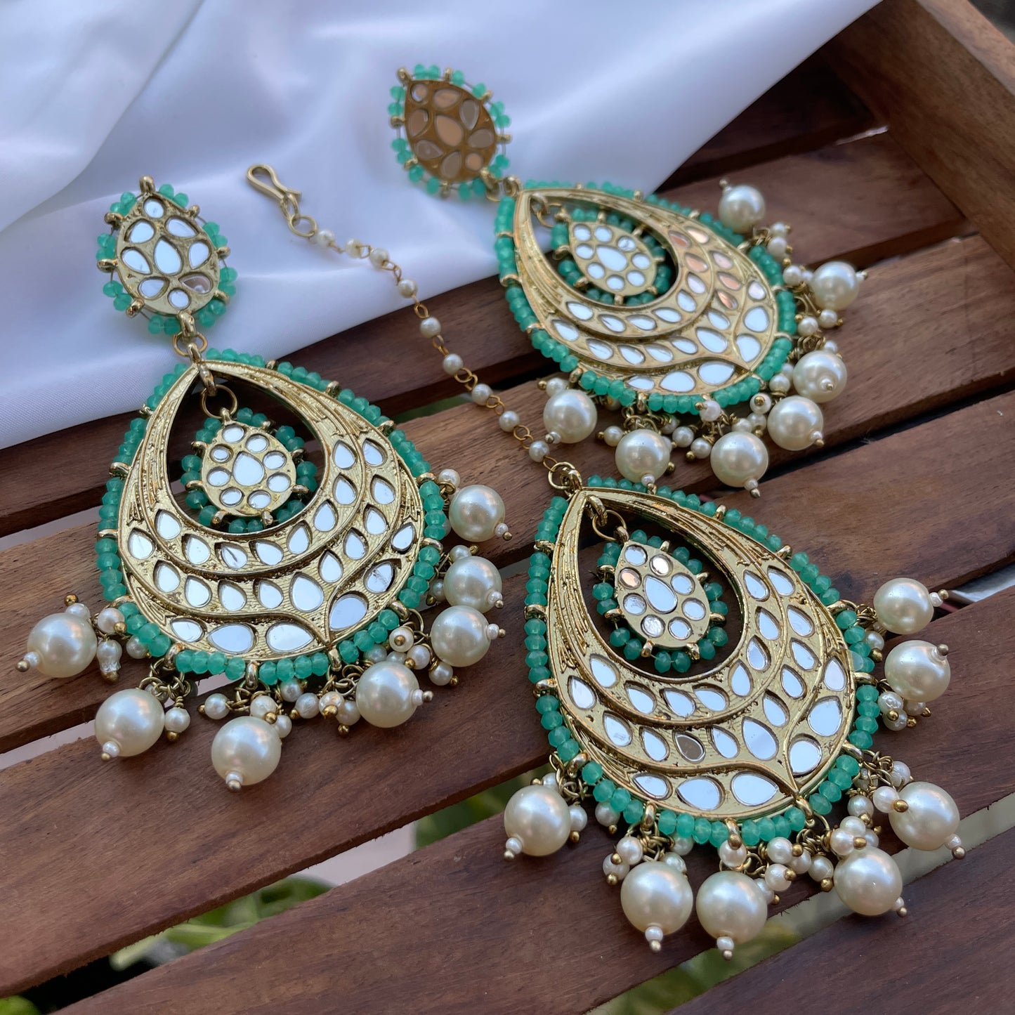Pear Mirror Tikka Set