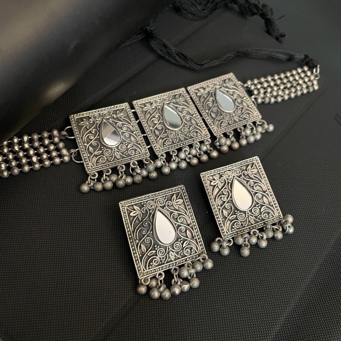 Square Mirror Oxidised Choker Set