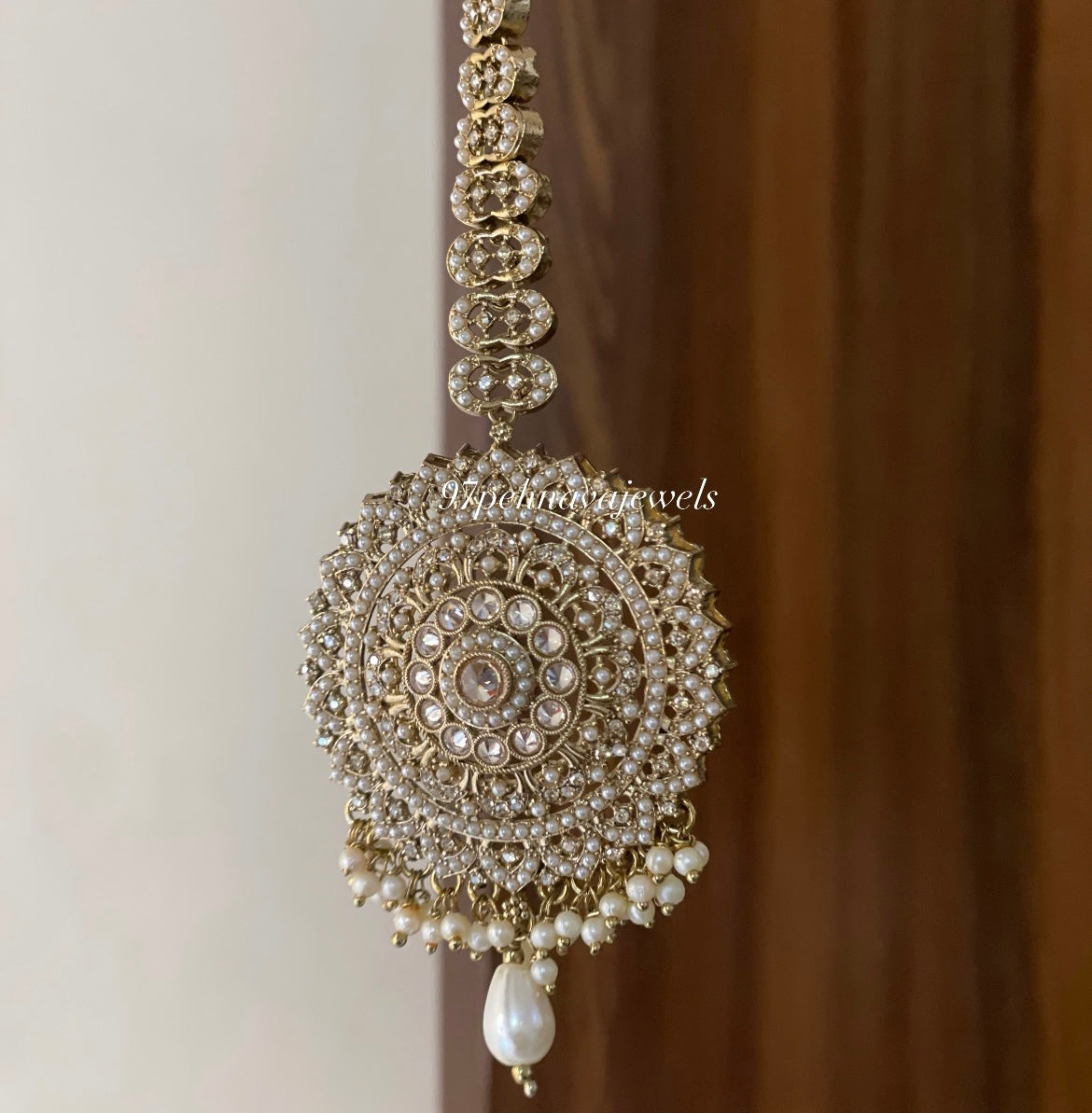 Kashvi Padmavati Tikka Set