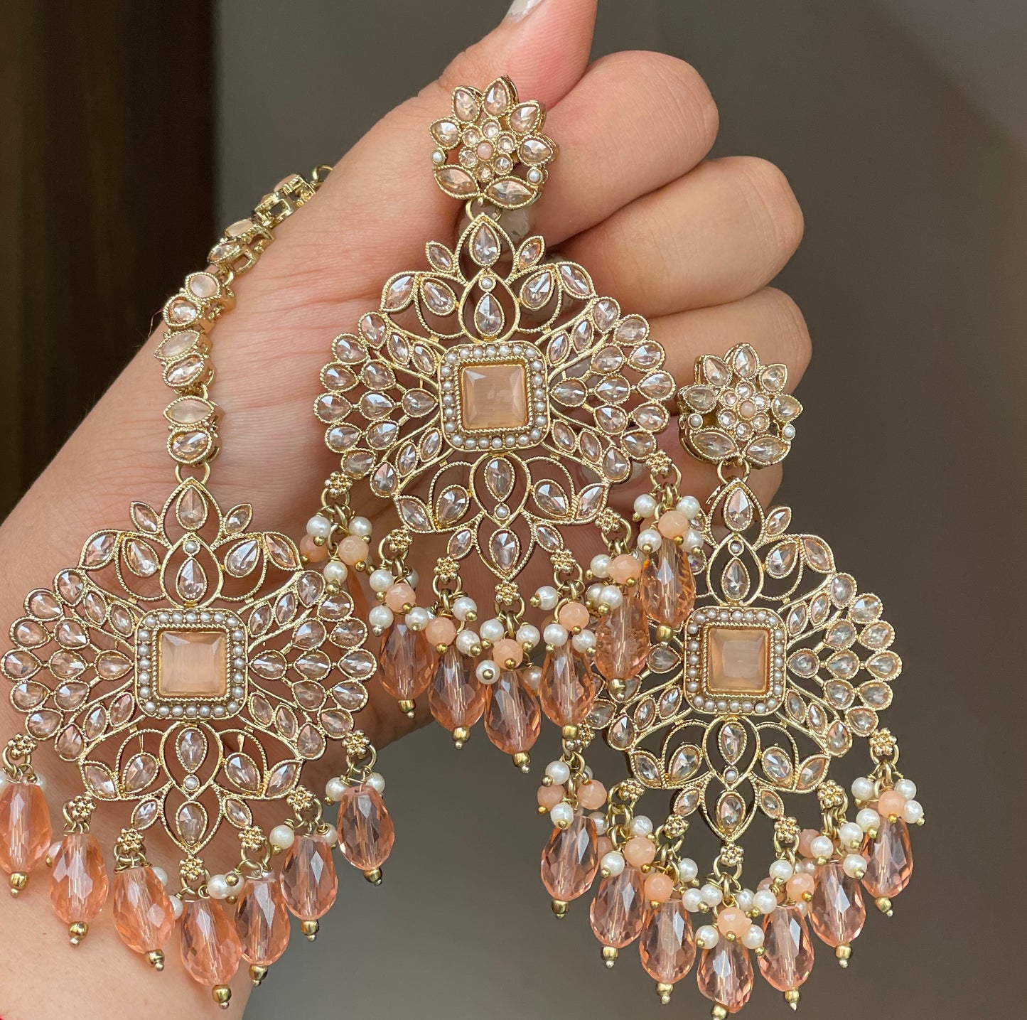 Kalpi Earrings Tikka Set