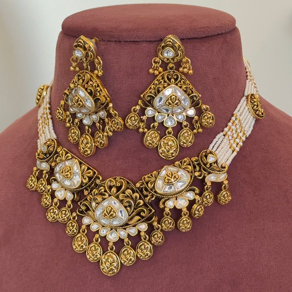 Gold Look Kundan Necklace Set