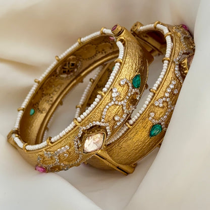 Stuthi Matte Gold Opening Bangles