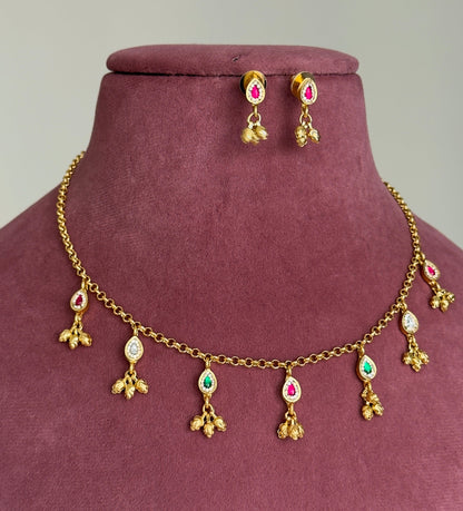 Basant Minimal Necklace Set