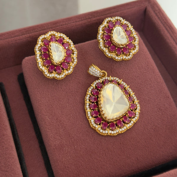Nia Moissanite Pendant Set