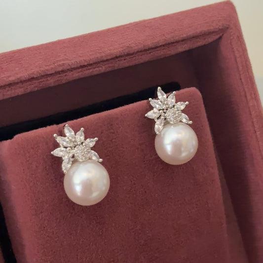 Zoya AD Pearl Studs