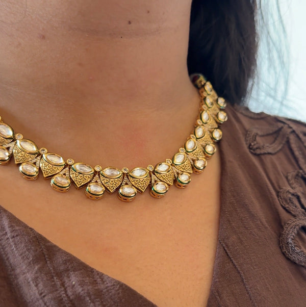 Ahana Kundan Choker With Mint Work