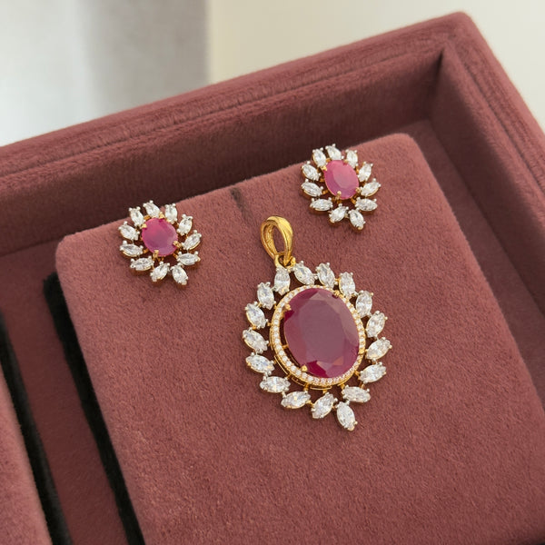 Tia Pendant Set