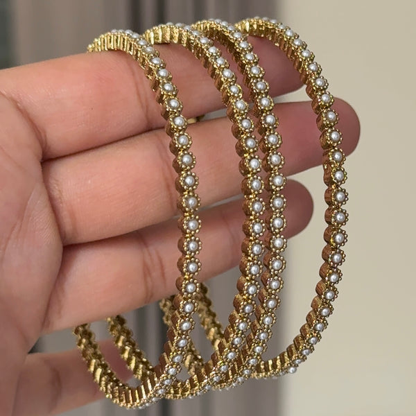 Ana Pearl Bangles