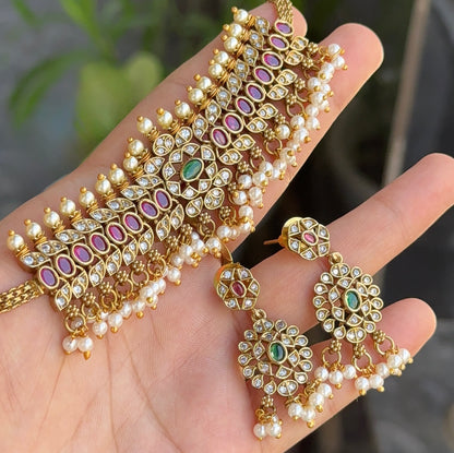 Sridha Dainty Gold Choker Set
