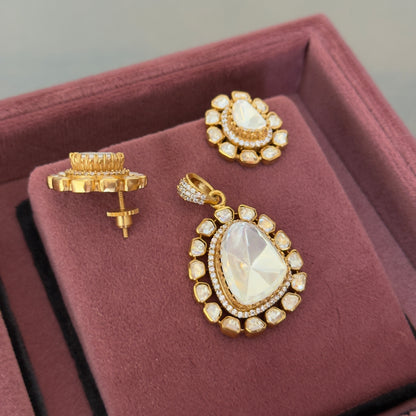 Nia Moissanite Pendant Set