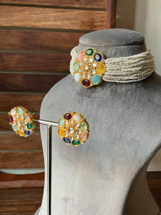 Meera Choker Set