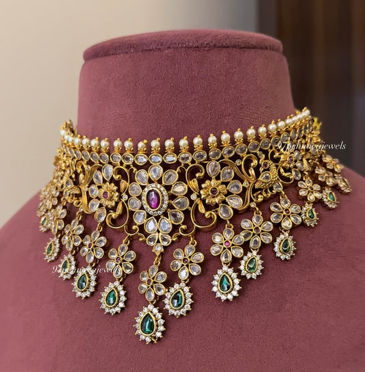 Naina Necklace Set