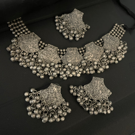 Oxidised Ring Choker Set