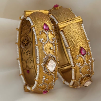 Stuthi Matte Gold Opening Bangles