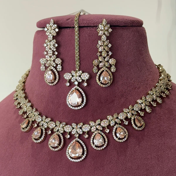 Fariya Cystal Necklace Set