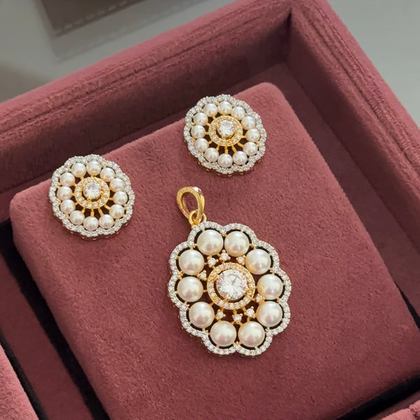 Niya Pendant Set