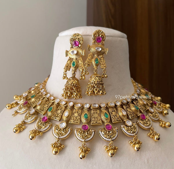 Aarya Rajwada Necklace Set