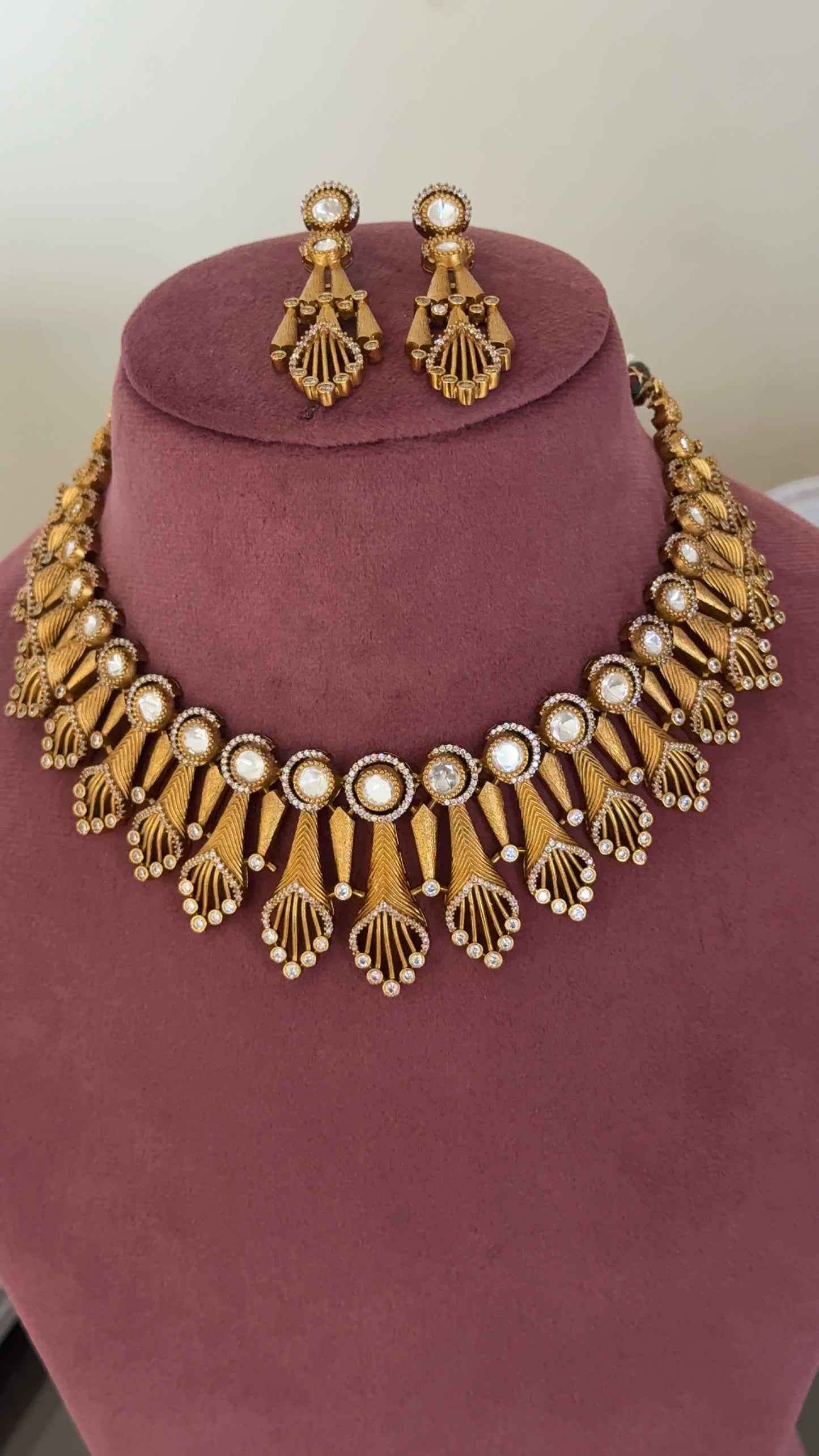 Matte Uncut Polki Necklace Set