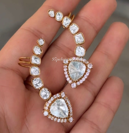 Diva Moissanite Minimal Earcuff