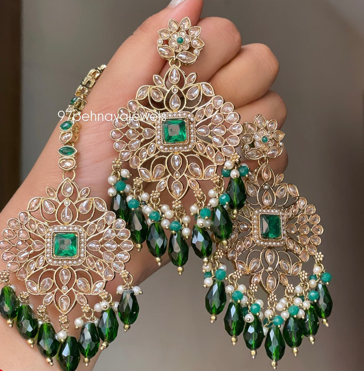 Kalpi Earrings Tikka Set