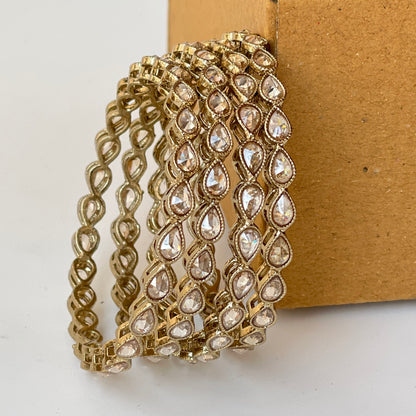 Nabhya Bangles