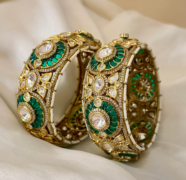 Nivetha Epoxy Kundan Opening Bangles
