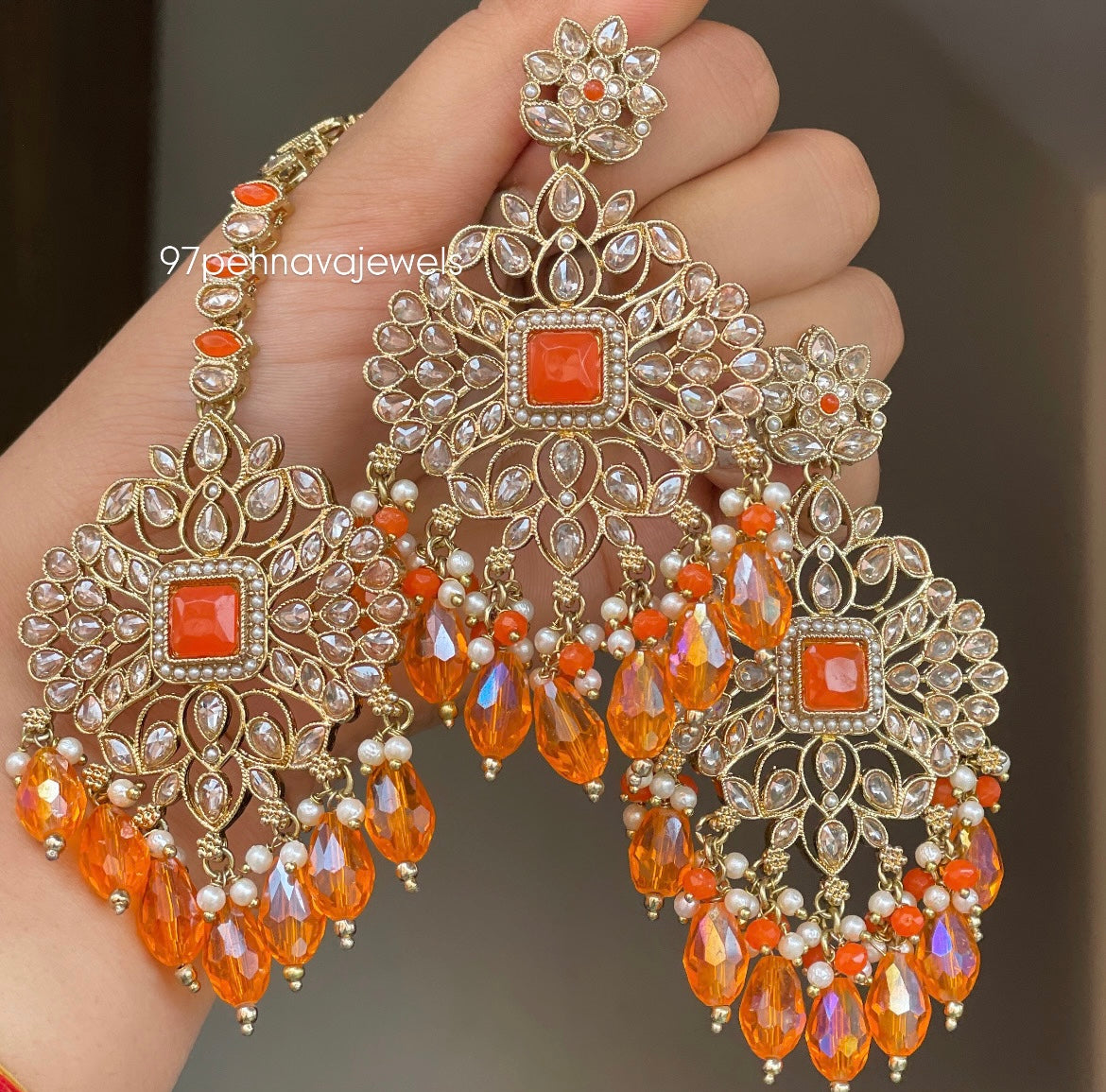 Kalpi Earrings Tikka Set
