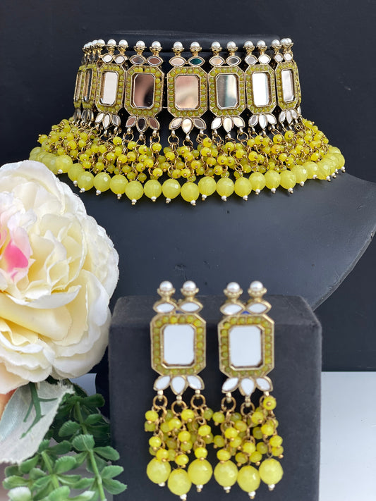 Nitya Mirror Choker