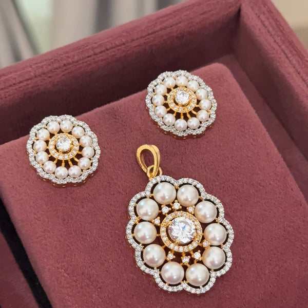 Niya Pendant Set
