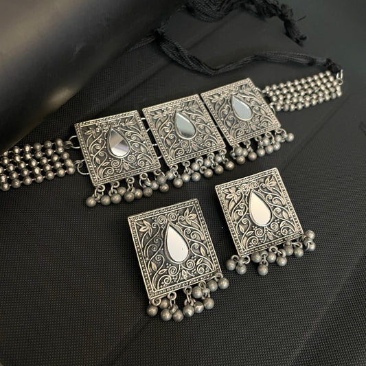 Square Mirror Oxidised Choker Set