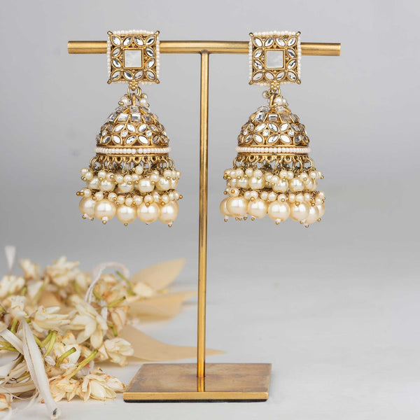 Bahaara Earrings