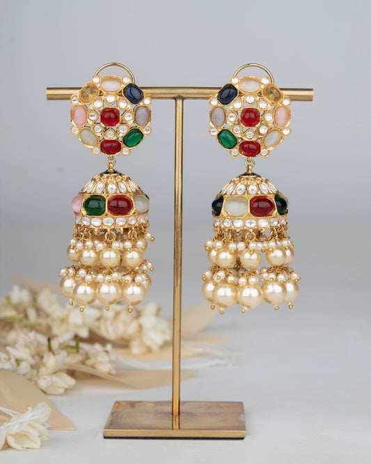 Dviya kundan jhumkas
